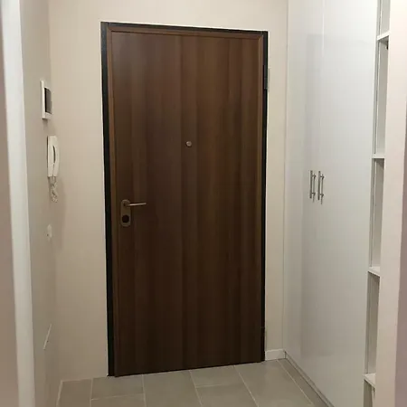 House Dini Apartamento *